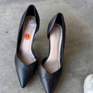 Aldo Black Pointed Toe Heels